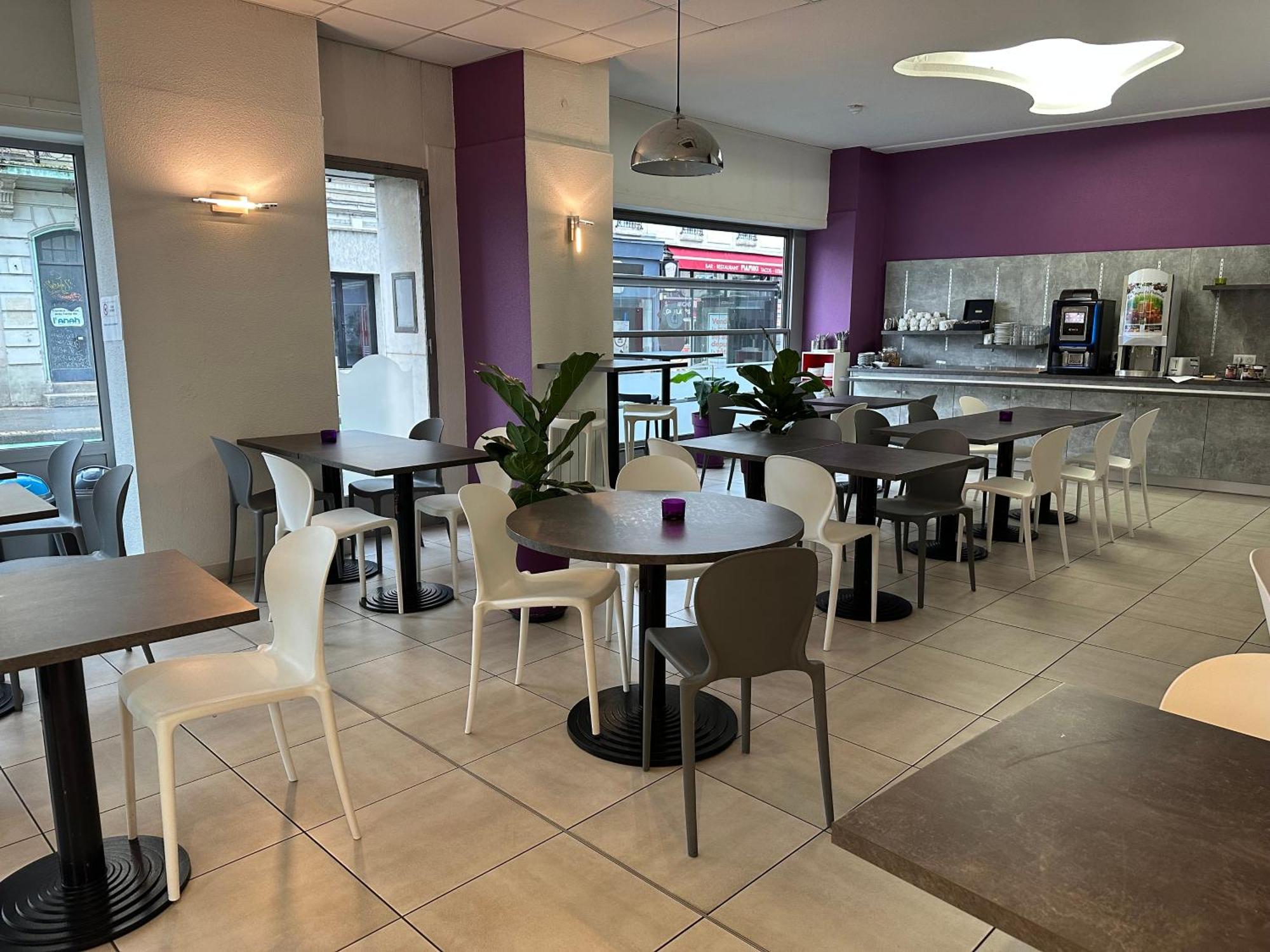 Brit Hotel Confort Nevers Centre Gare Exterior foto