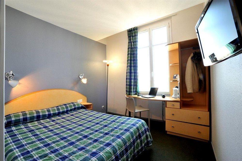 Brit Hotel Confort Nevers Centre Gare Exterior foto