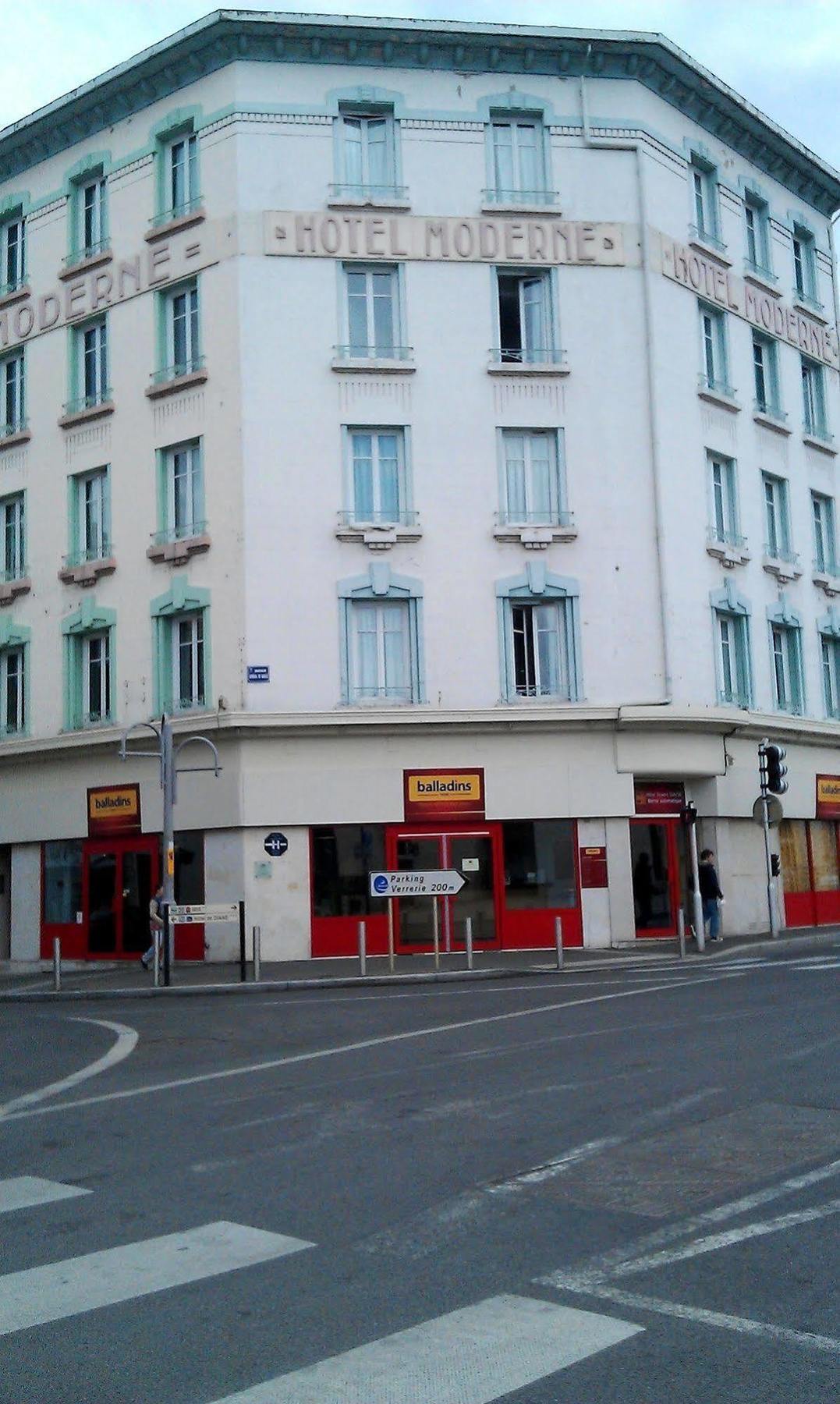 Brit Hotel Confort Nevers Centre Gare Exterior foto