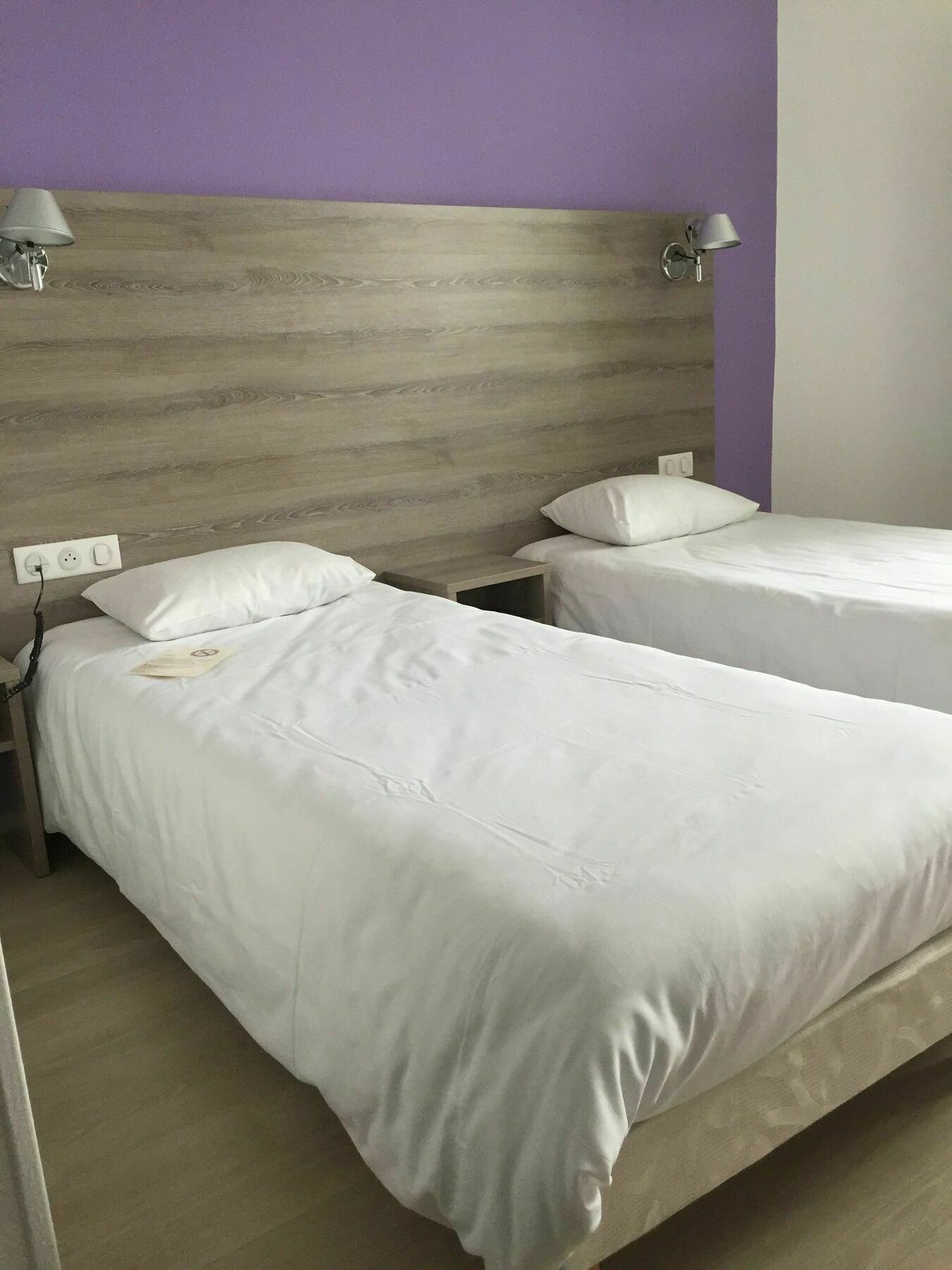 Brit Hotel Confort Nevers Centre Gare Exterior foto
